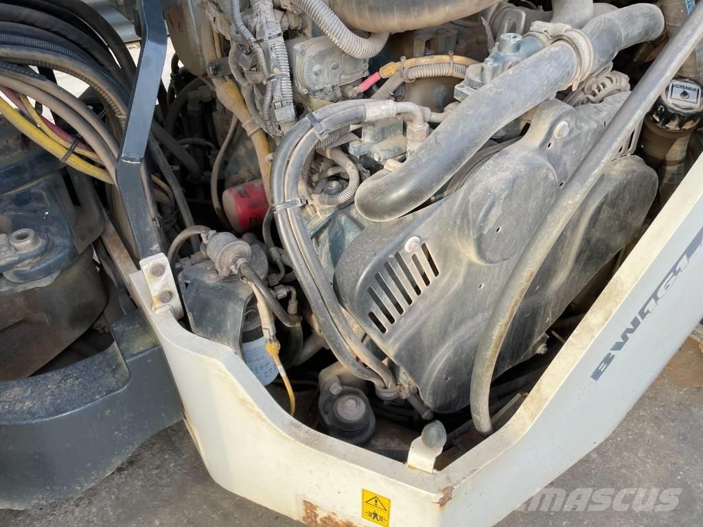 Bomag BW 161 AD-5 Двойни барабанни ролки
