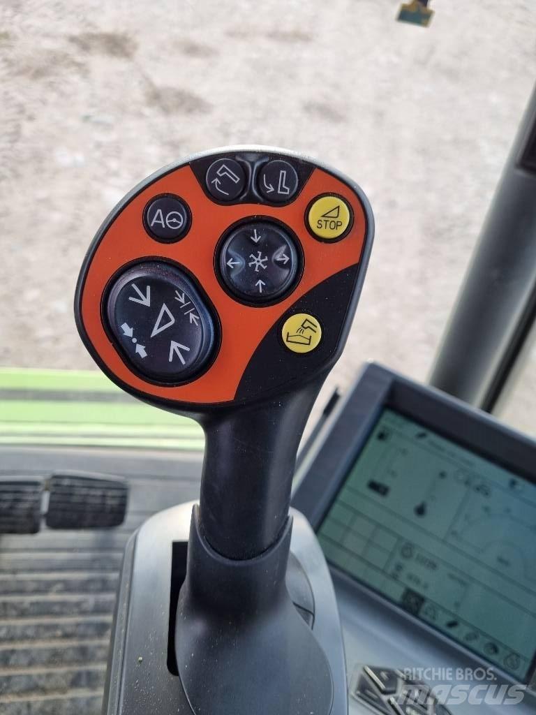 CLAAS Lexion 600 Комбайни
