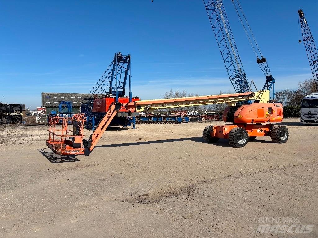 JLG 860 SJ Телескопични повдигачи
