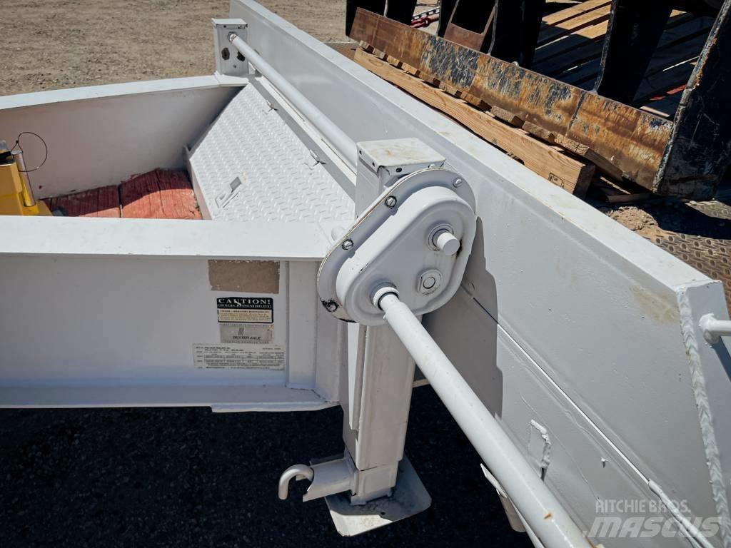 Pro-Trak Trailers Бордови