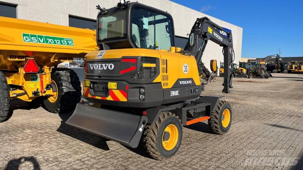 Volvo EW60E Колесни екскаватори