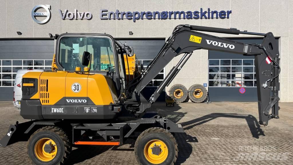 Volvo EW60E Колесни екскаватори