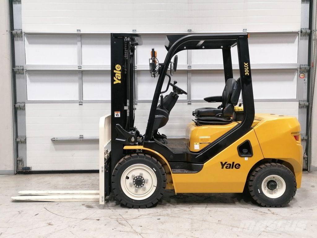 Yale GDP30UX Дизелови камиони