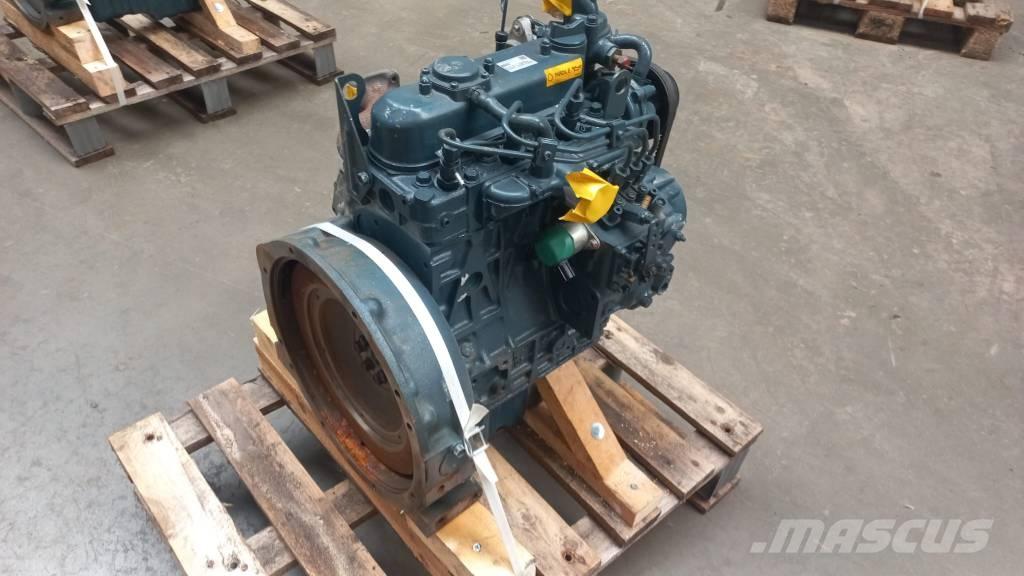 Kubota D905 Двигатели
