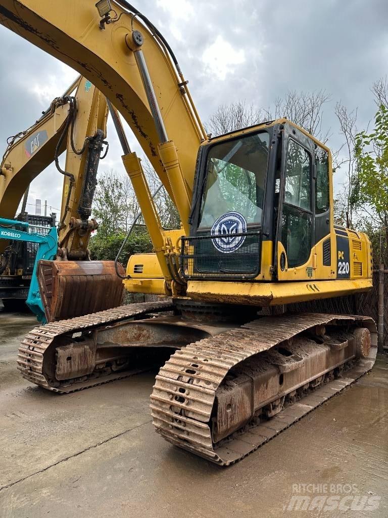 Komatsu PC 220-8 Верижен екскаватор
