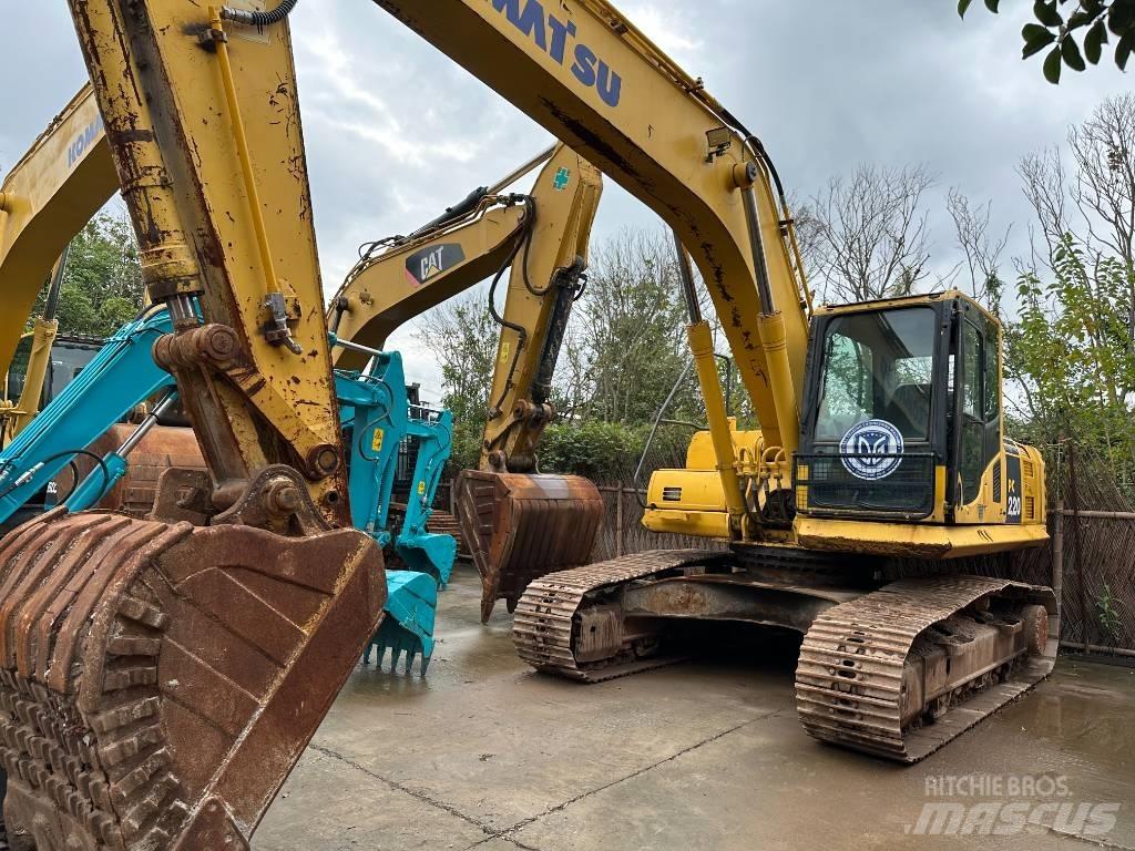 Komatsu PC 220-8 Верижен екскаватор