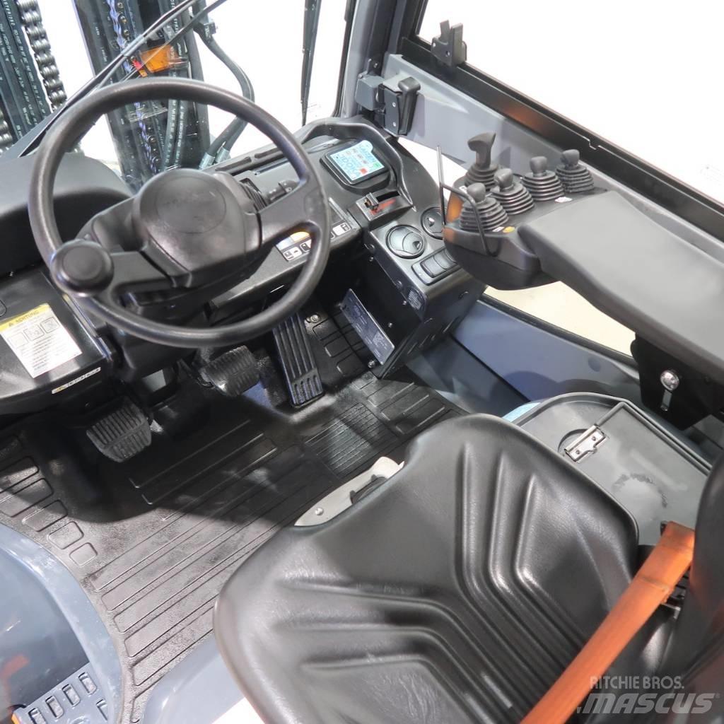 Toyota 02-8FGJF35 Камиони с АГУ