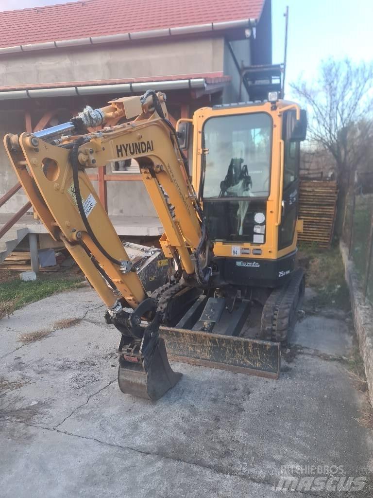 Hyundai R25Z-9 AK Мини екскаватори < 7 т