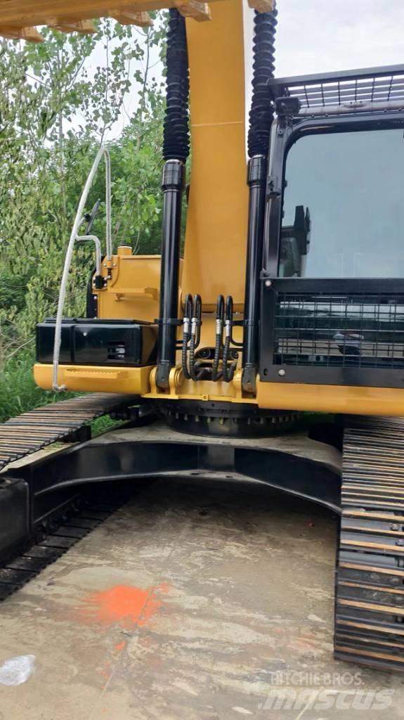 CAT 320D2 Верижен екскаватор