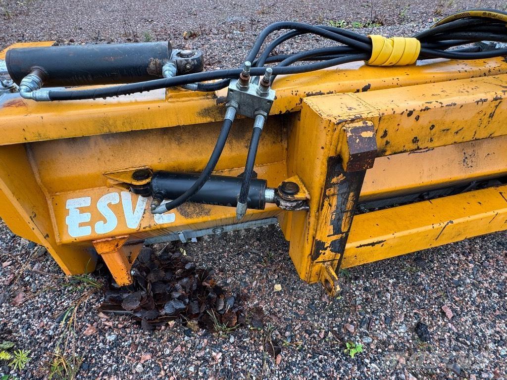 Wille 445 P 504-T Комунални съоражения