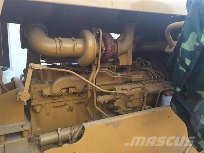 CAT D 6 D LGP Верижни булдозери
