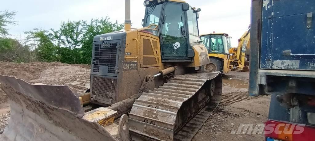 CAT D 6 K LGP Верижни булдозери
