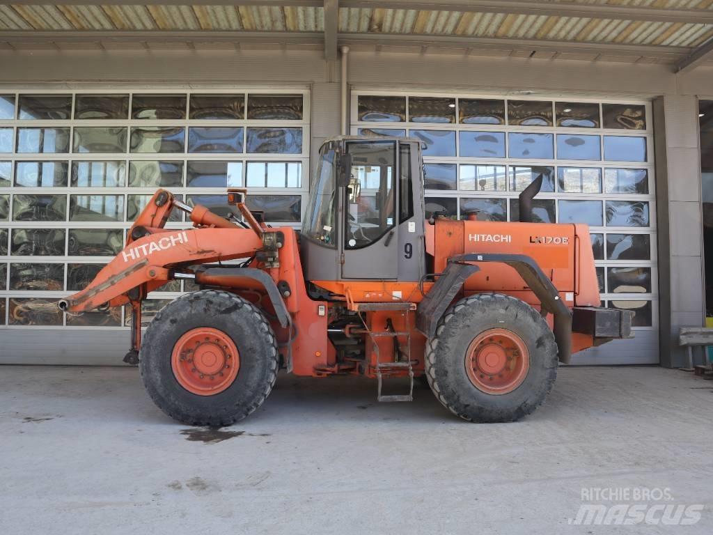 Hitachi LX 170 E Колесни товарачи