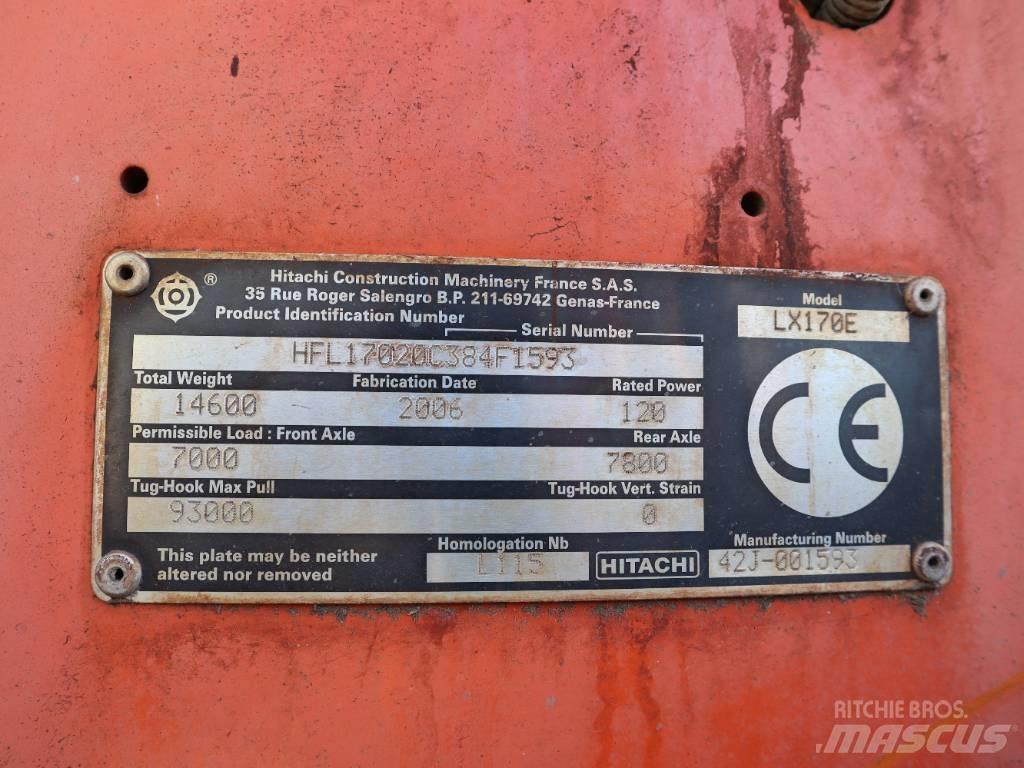 Hitachi LX 170 E Колесни товарачи