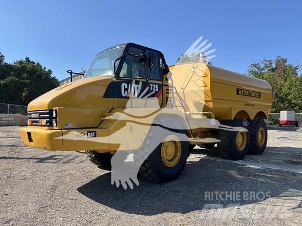 CAT 725 Цистерни за вода
