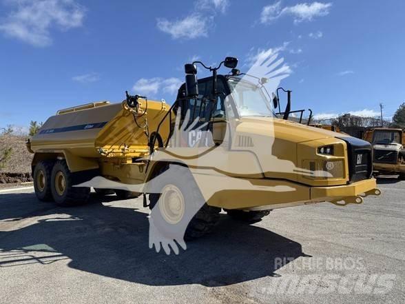 CAT 725C2 Цистерни за вода
