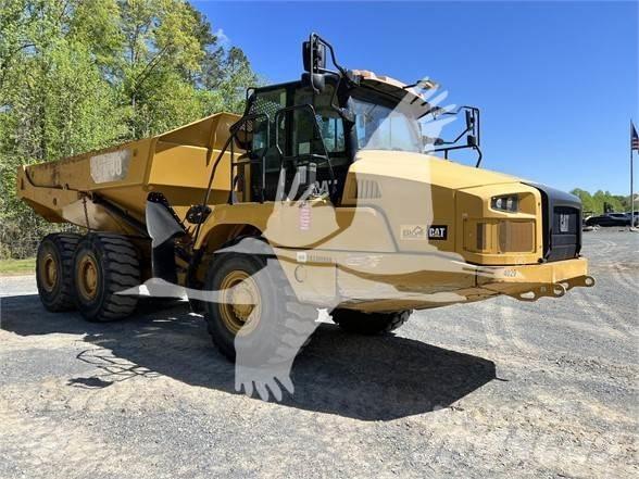 CAT 730 Дъмпери/моторни превозни средства