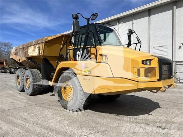 CAT 730C2 Дъмпери/моторни превозни средства