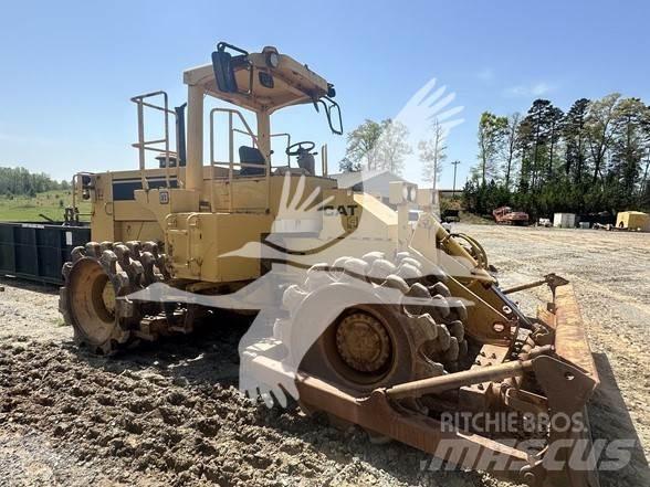 CAT 815B Еднобарабанни ролки
