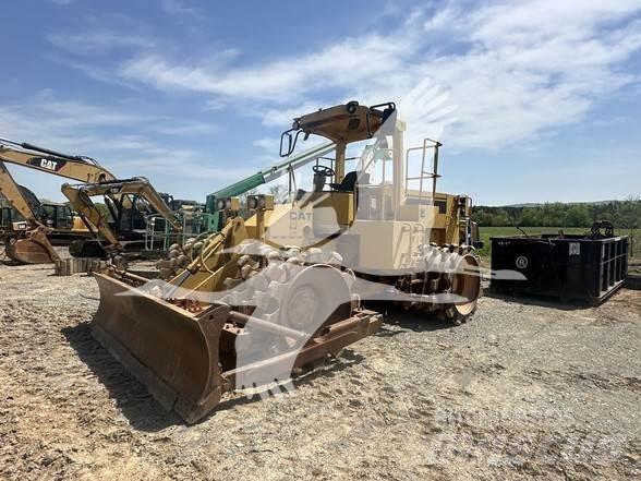 CAT 815B Еднобарабанни ролки
