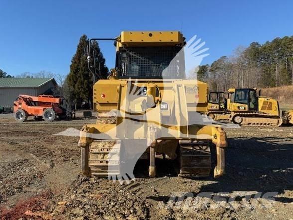 CAT D6T XL Верижни булдозери
