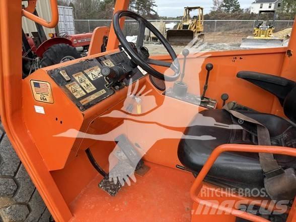SkyTrak 6042 Телескопични товарачи