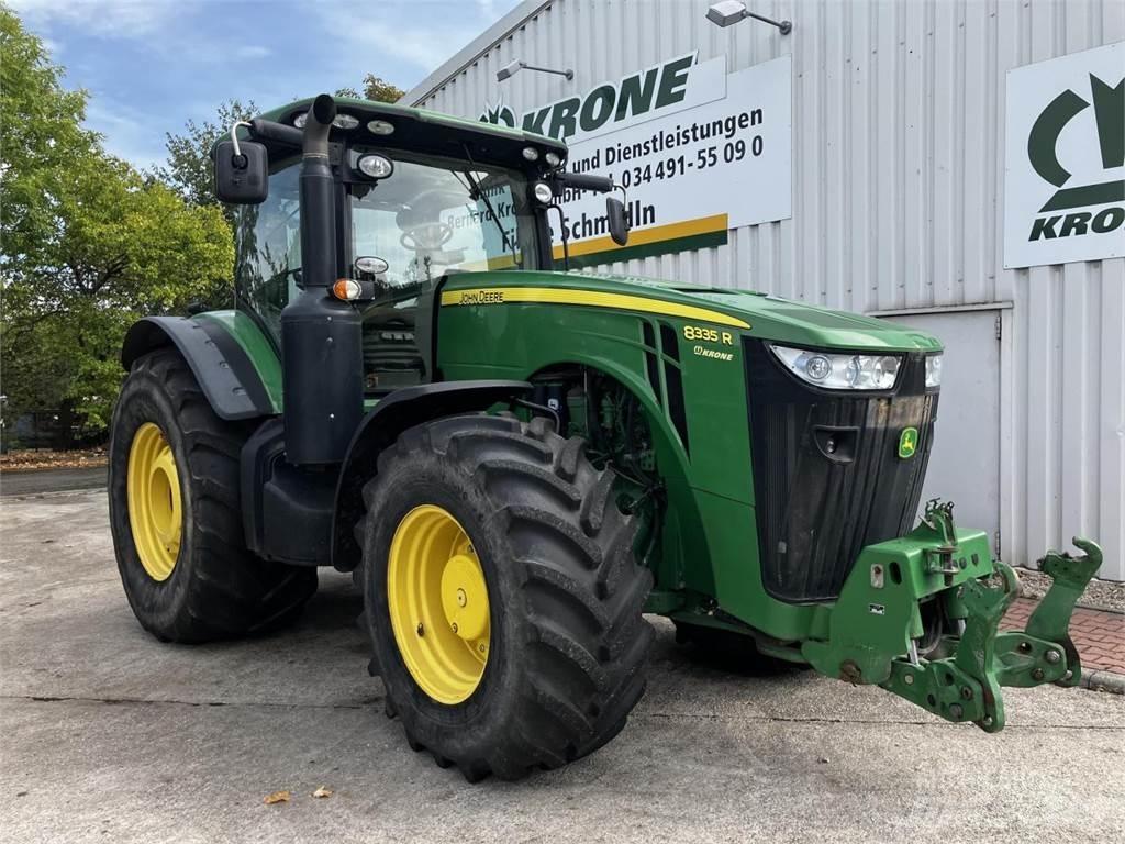 John Deere 8335R Трактори