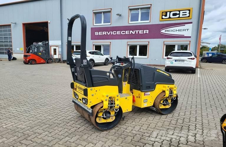 Bomag BW 100 AD M-5 Двойни барабанни ролки

