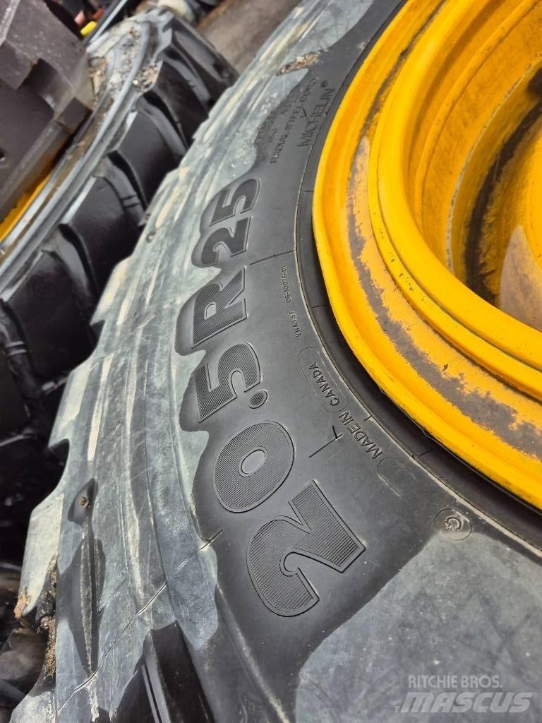 Michelin 20.5R25 Гуми