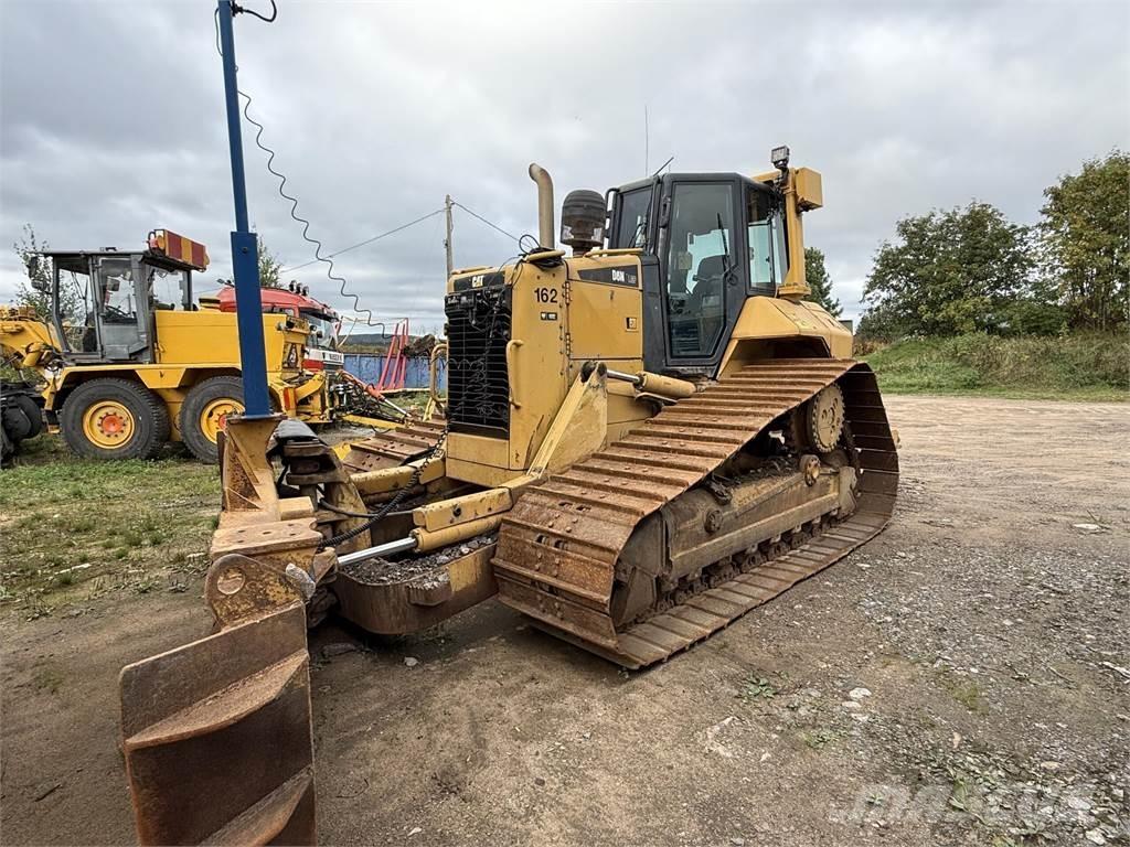 CAT D6N LGP Верижни булдозери
