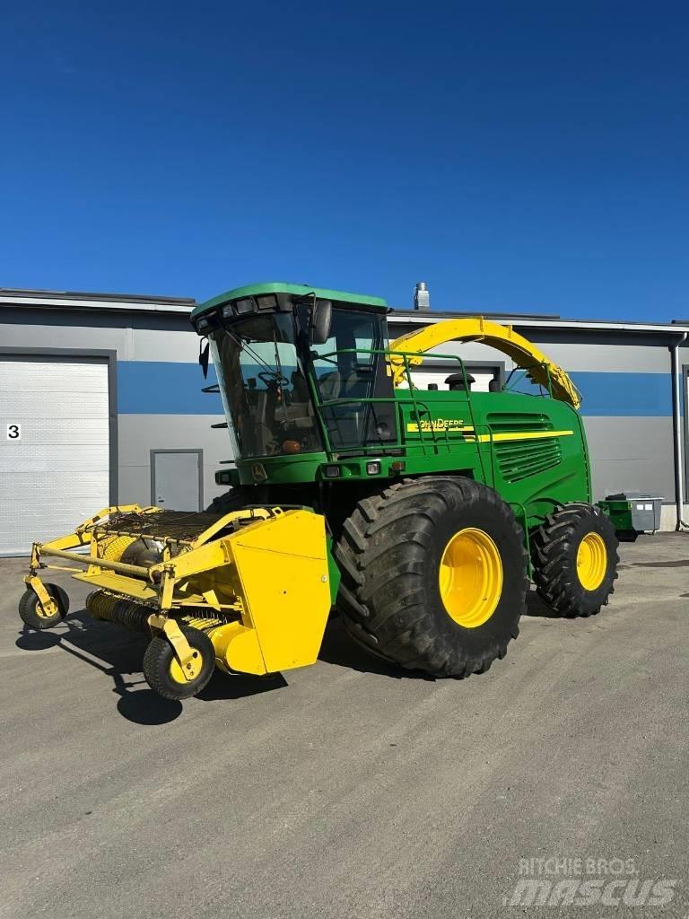 John Deere 7200 Самоходни фуражири