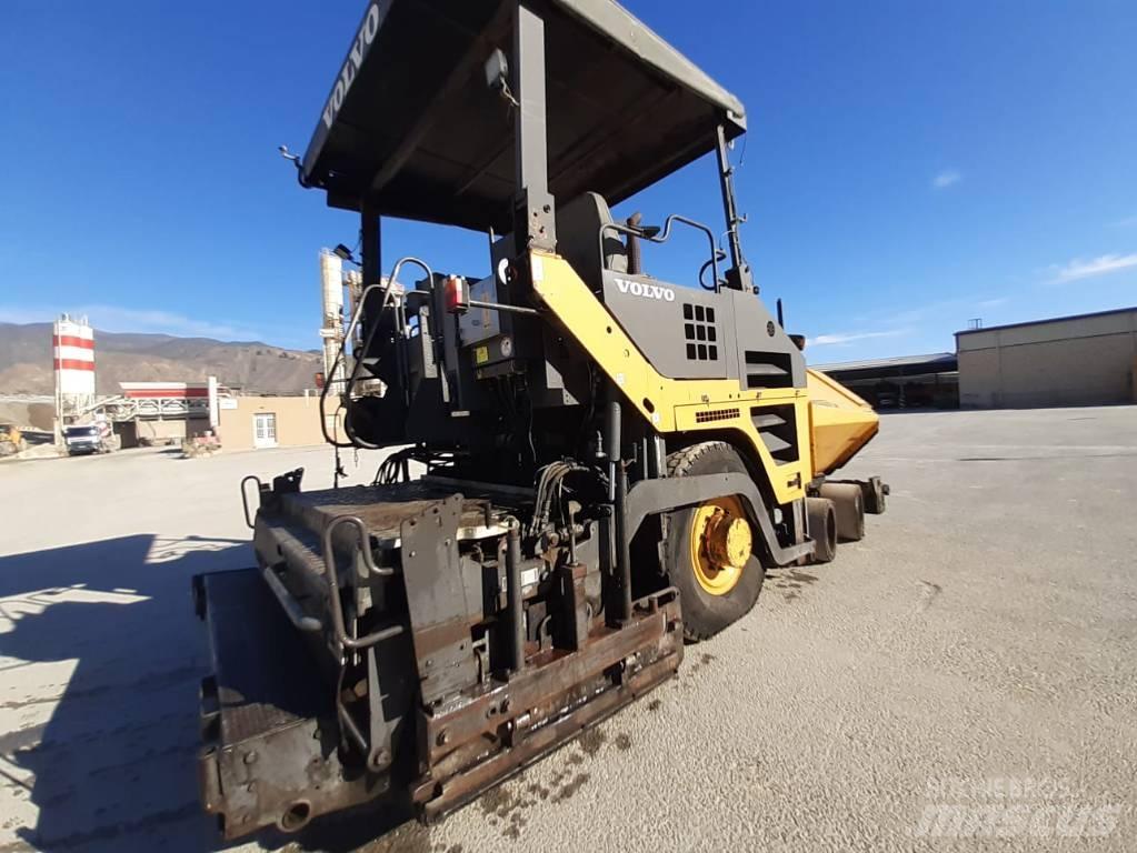 Volvo ABG 6870 Машини за асфалт