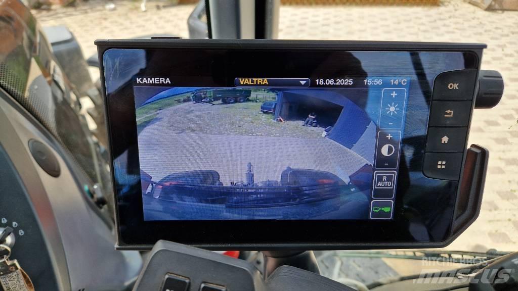 Valtra Q 305 Трактори