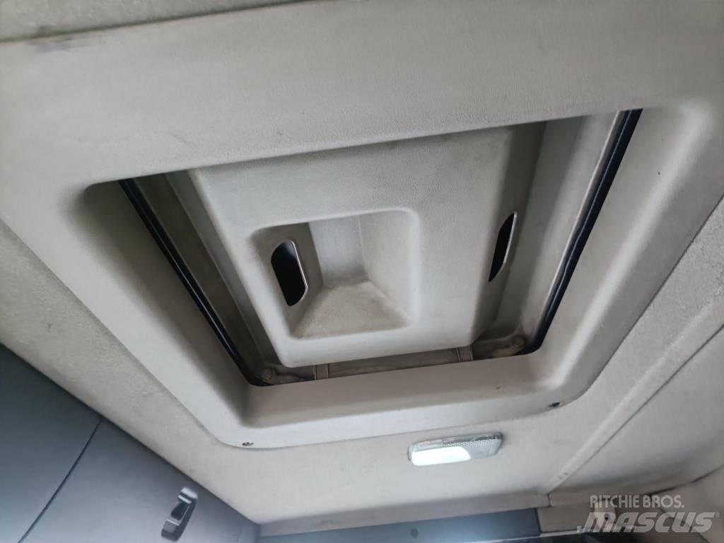 Scania P 420 Камиони с кран с кука