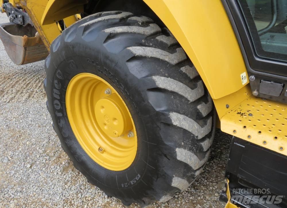 CAT 420F2 Товарач със заден ексватор