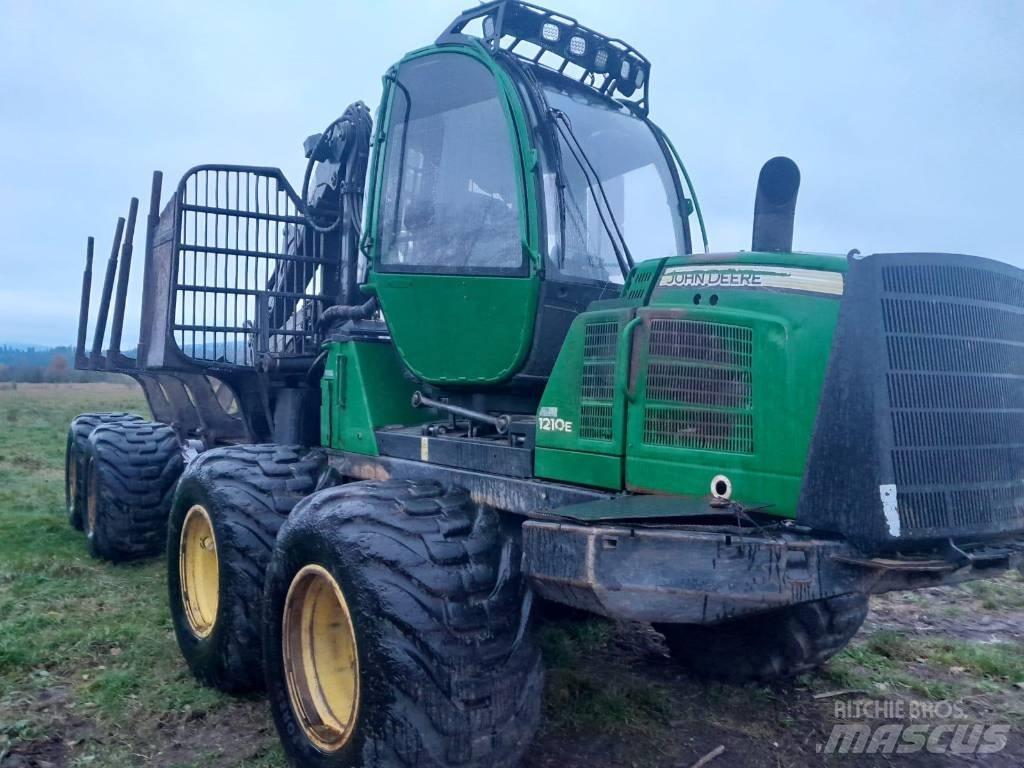 John Deere 1210 E Форуардери