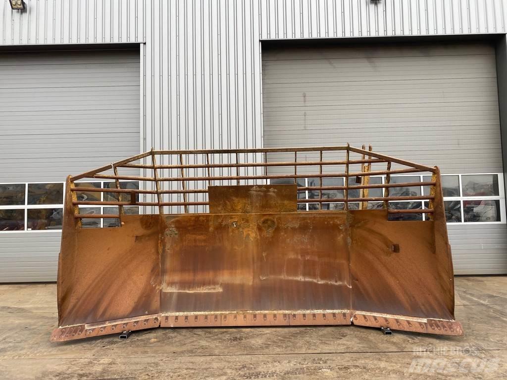 CAT D9U Blade Остриета