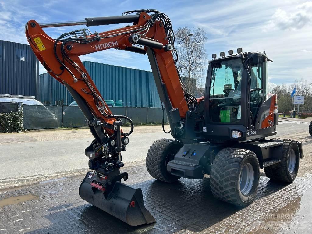 Hitachi ZX95W Колесни екскаватори