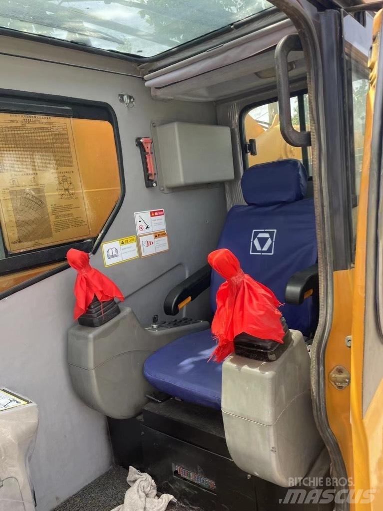 XCMG QY70KC Всъдеходни кранове