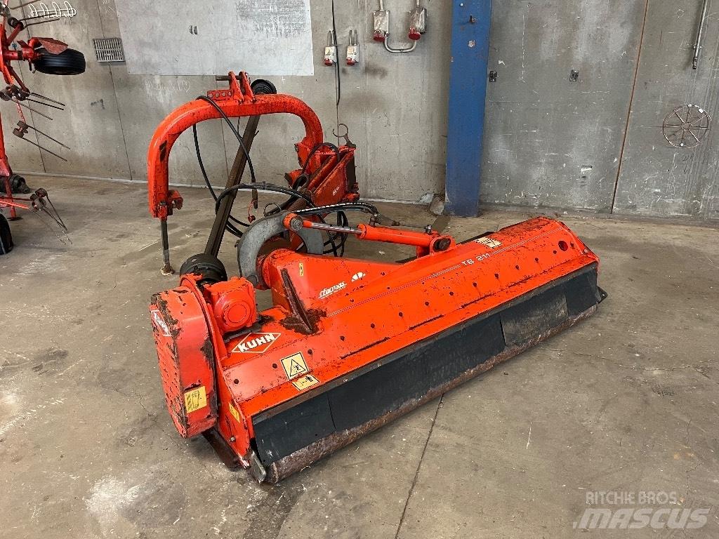 Kuhn TB 211 Стъблорезачки