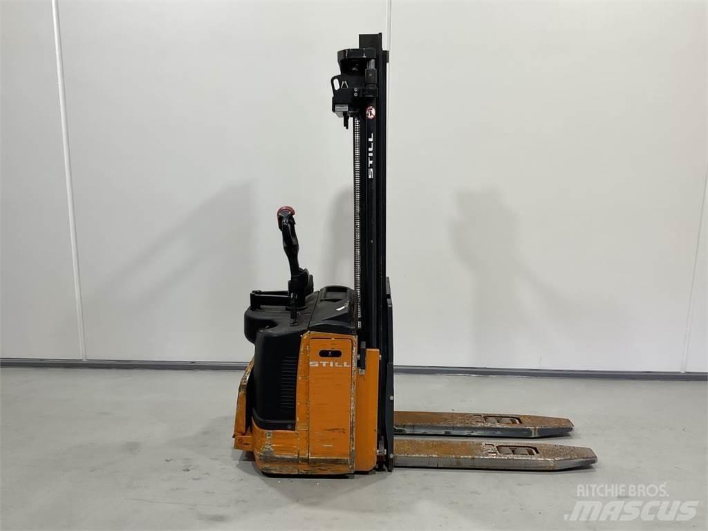 Still EFGV S14 Самоходни товарачи