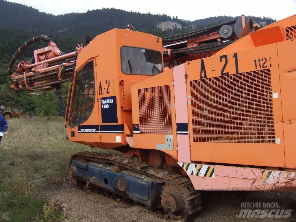 Tamrock PANTERA 1500 Апаратура за повърхностна редова сеидба