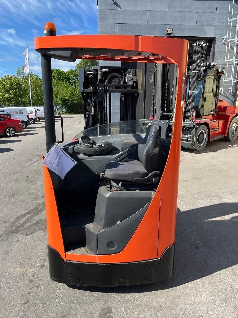 Toyota RRE160R Ретрак/ Високоповдигач с изместване на вилката напред