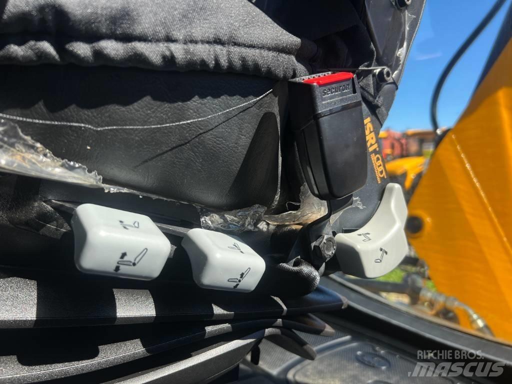 JCB 4CX ECO Товарач със заден ексватор
