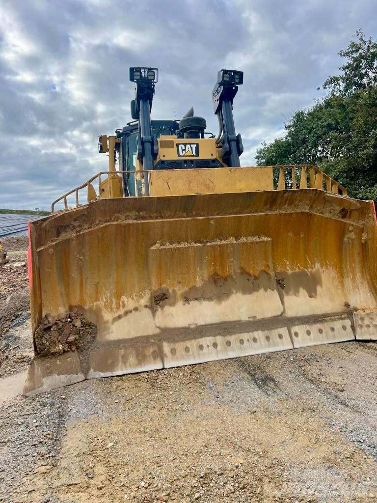 CAT D 8 T Верижни булдозери
