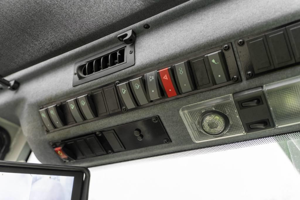 Sennebogen 821 E Колесни екскаватори