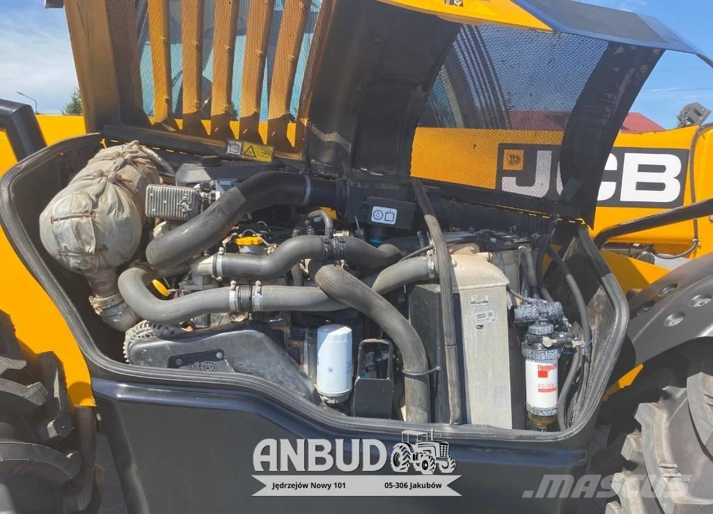 JCB 541-70 Agripro Телескопични челни товарачи
