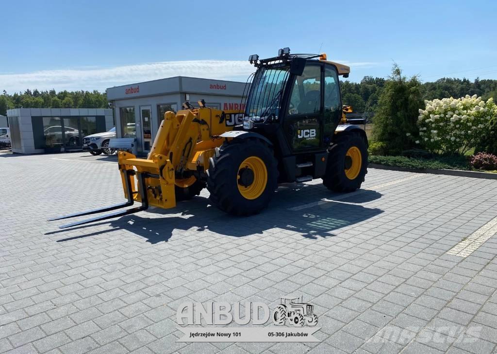 JCB 541-70 Agripro Телескопични челни товарачи
