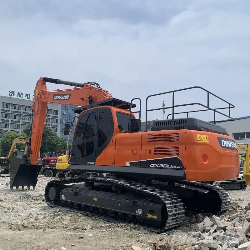Doosan DX 300 Верижен екскаватор