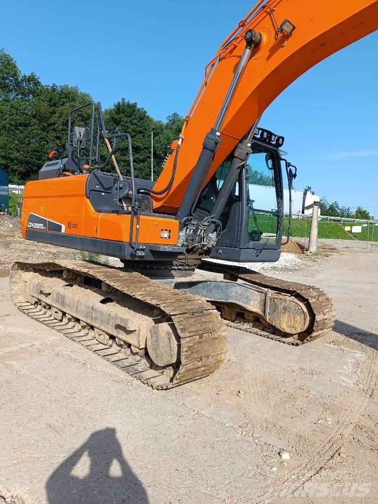 Doosan DX 225 LC-5 Верижен екскаватор